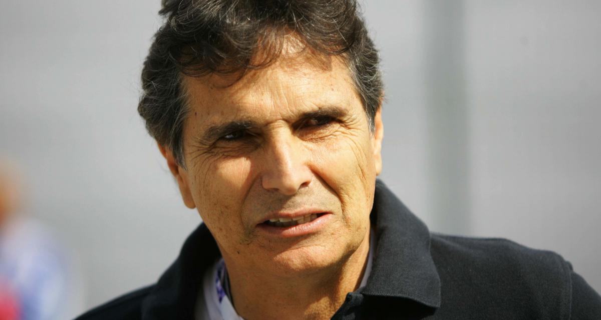 Nelson Piquet assiste aux essais du GP du Brésil en 2011