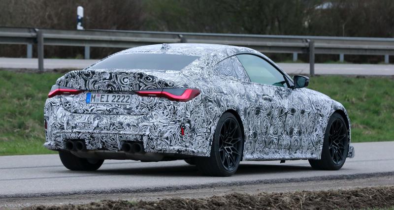 Future BMW M4 CSL : la sportive allemande aperçue sous camouflage ! - La future BMW M4 CSL sous camouflage