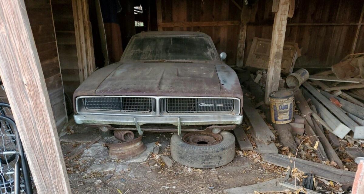 Dodge Charger (1968) “sortie de grange” : une muscle-car iconique à vendre  sur eBay