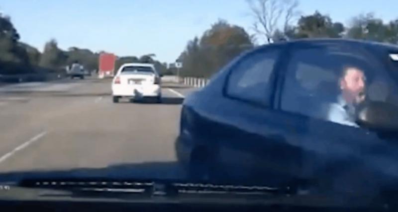  - VIDEO - Il perd le contrôle de sa voiture et sa réaction est juste hilarante