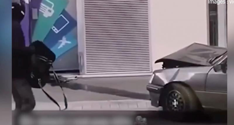  - VIDEO - Le braquage d’un DAB avorté après que la Peugeot 104 n’ait pas résisté au choc