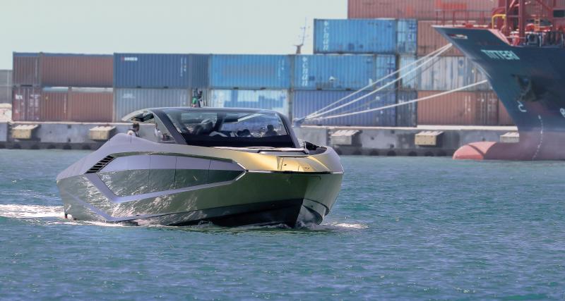  - Lamborghini vient de livrer son premier yacht inspiré de la Sian FKP 37