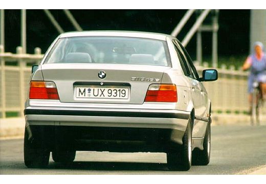 BMW SERIE 3 E36 316i Worldline A 4 portes