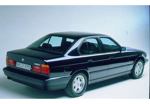 BMW SERIE 5 E34 520i 4 portes