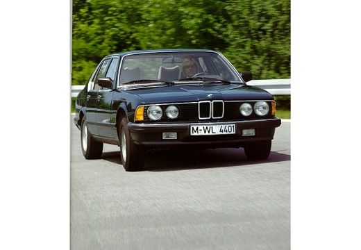 BMW SERIE 7 E32 732i 4 portes