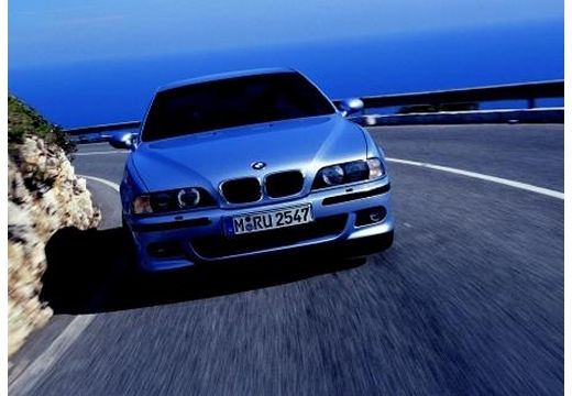 BMW M5 M5 4 portes