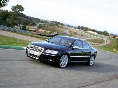 Audi S8 (2006)