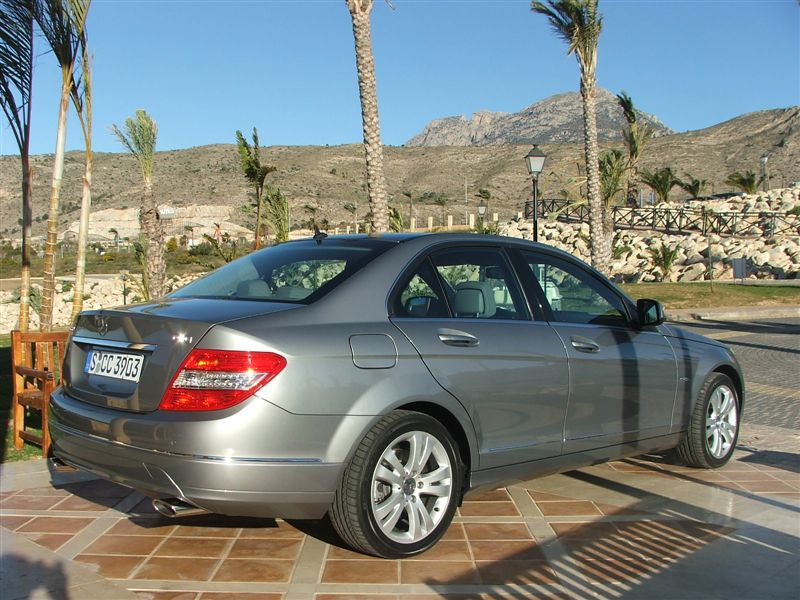 Album photo - Mercedes C320 CDI (2007) - Autonews