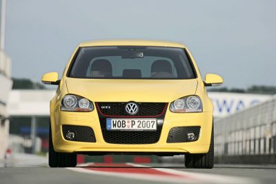 Volkswagen Golf GTI Pirelli