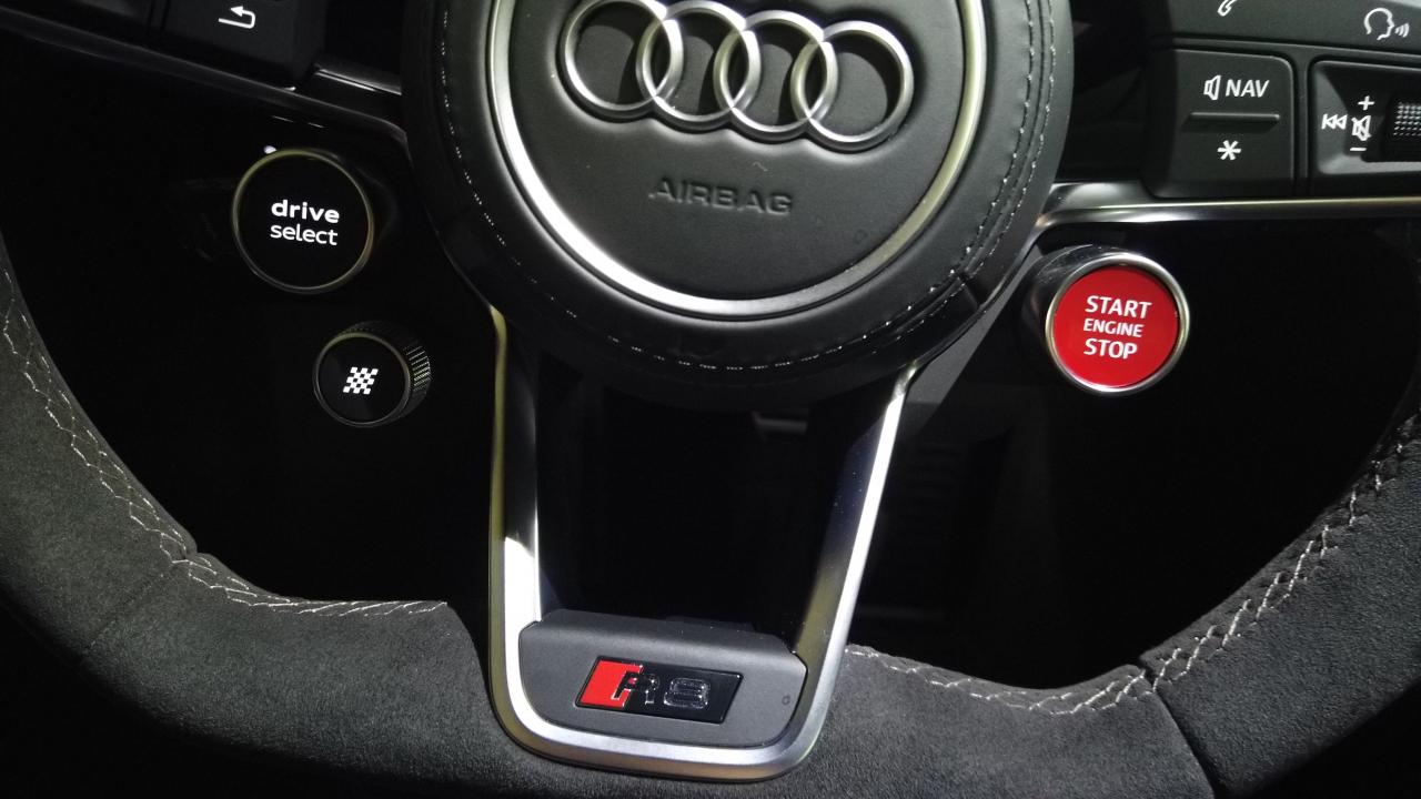Audi R8 Coupe Restylee Notre Essai Complet De La Gt A Moteur V10