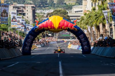 Formule 1 | Red Bull et David Coulthard font le show à Cape Town