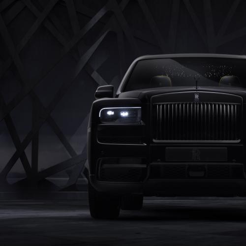 Rolls-Royce Cullinan Black Badge | Les photos de la série spéciale full-black du SUV de luxe