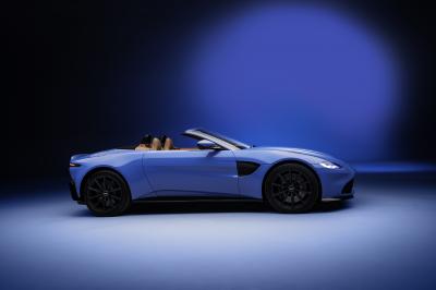 Aston Martin Vantage Roadster | Les photos de la nouvelle sportive britannique découvrable