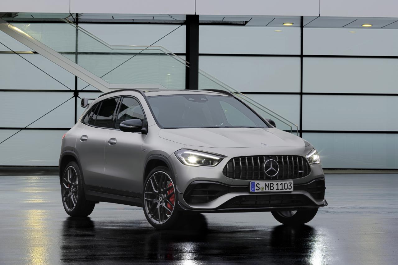 Mercedes Gla 45 Amg Le Surpuissant Suv Urbain Fait Son Show