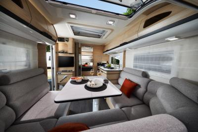 Featherlite Coaches 3915 Saint-Germain | les photos officielles du camping-car à 2,2 millions d'euros