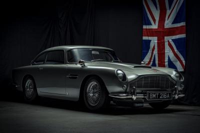 Aston Martin DB5 | les photos de la voiture de James Bond vendue 200.000$ sans moteur