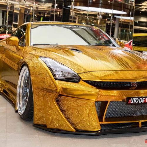 Nissan GT-R en or | les photos