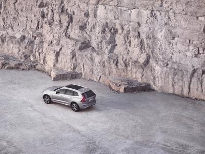 Volvo XC60 (2022) | Les photos du SUV légèrement retouché