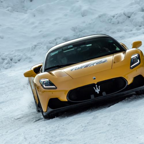 Maserati MC20 | Les photos de la supercar sur piste enneigée