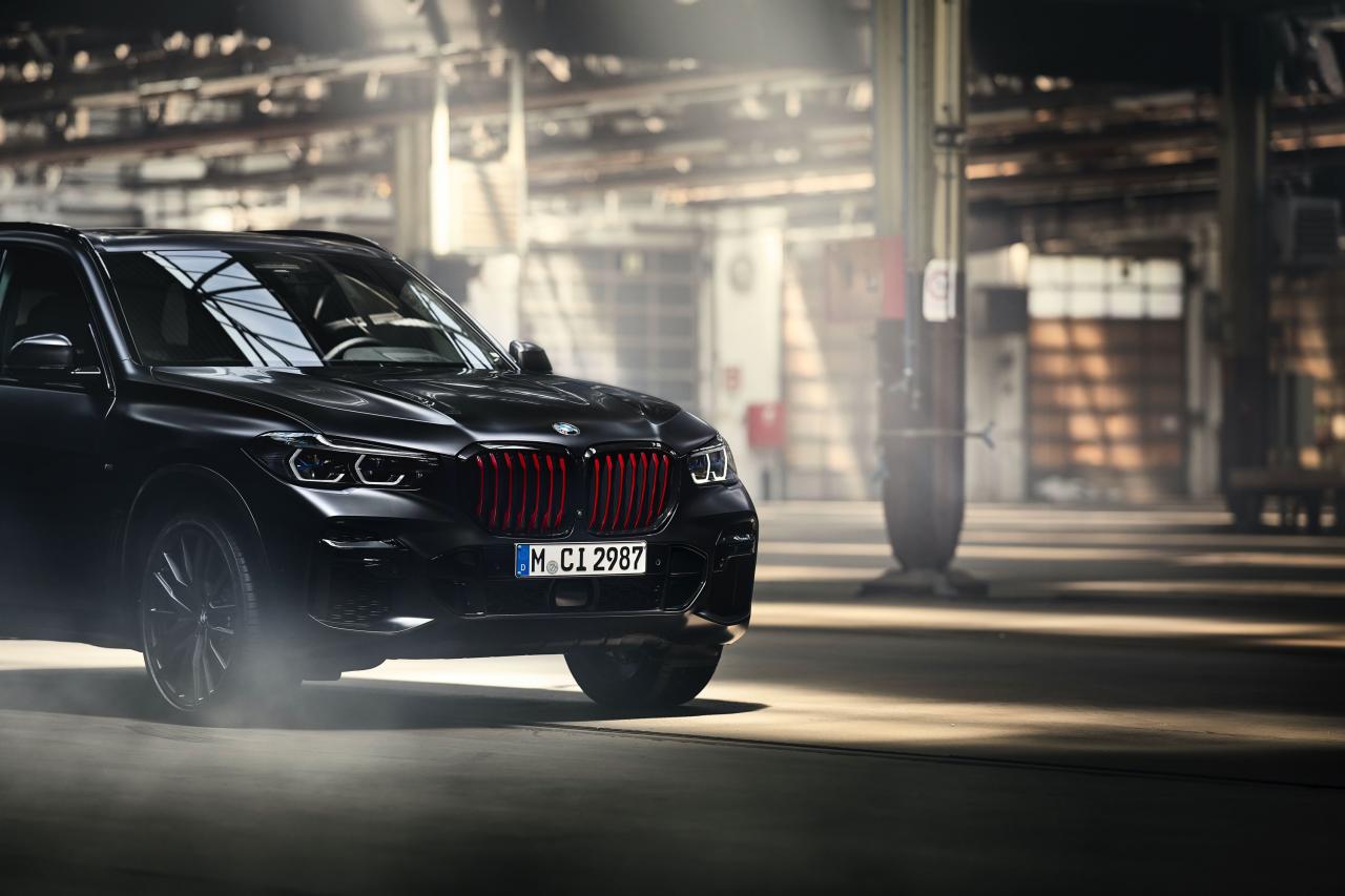 Bmw X5 X6 Black Vermilion 21 Une Serie Limitee Qui Ne Deplairait Pas A Lucifer