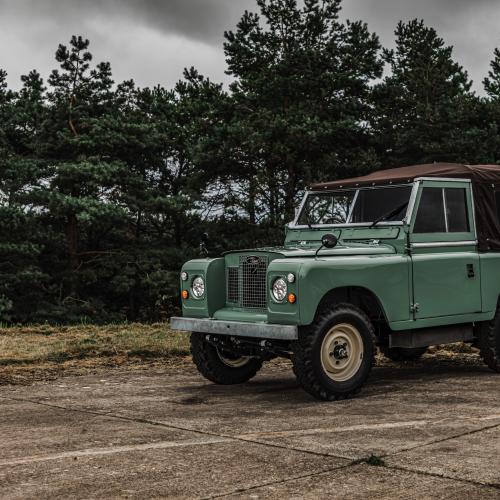 Land Rover Defender by Everrati | Les photos du tout-terrain électrifié