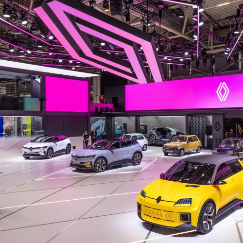 La future Renault 5 électrique face à ses ancêtres au salon de Munich 2021