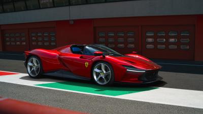 Ferrari Daytona SP3 | Les photos de la supercar à toit targa