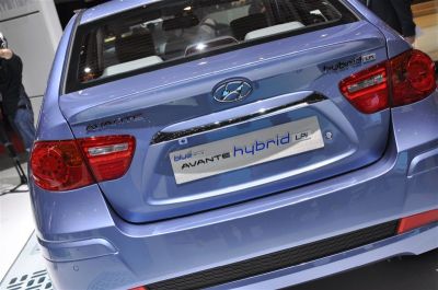 Hyundai Avante Hybrid LPi