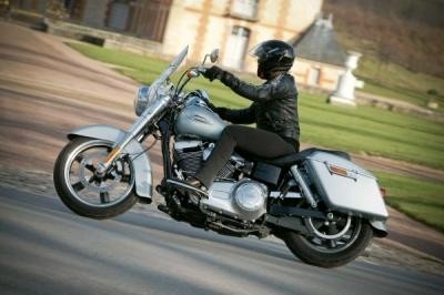 Harley-Davidson Dyna Switchback : le custom se transforme