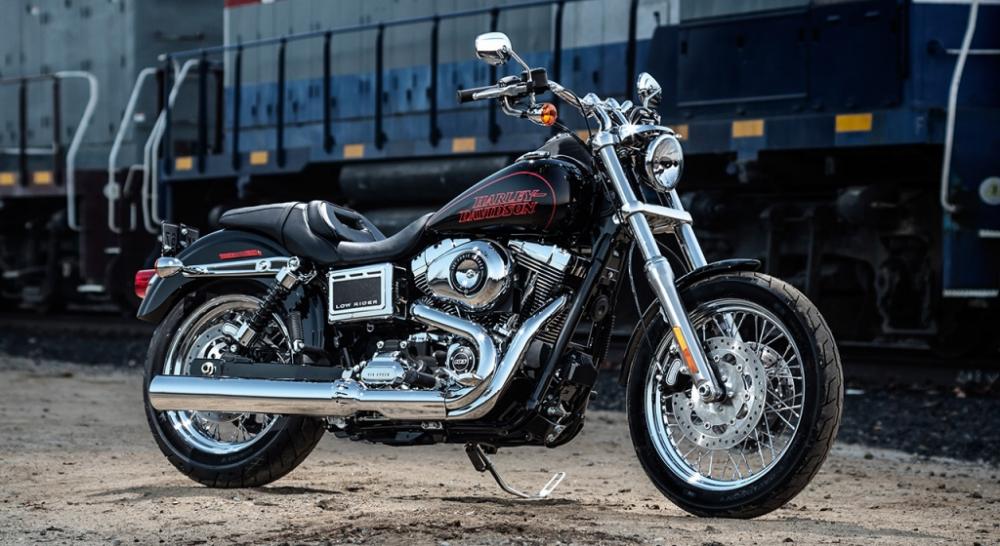 Harley-Davidson : nouvelles Low Rider, Superlow 1200 T et Street Bob SE 2014