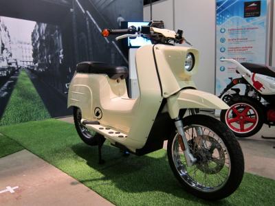 Govecs Schwalble : le scooter électrique rétro pour bientôt