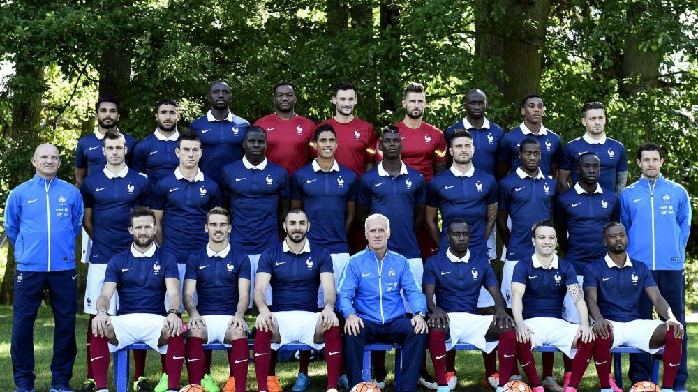Album photo - En quoi roulent les joueurs de l'équipe de France de Football ? - Autonews