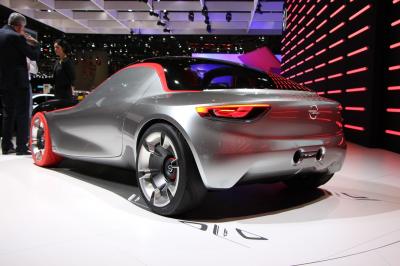 Opel GT Concept : les photos en direct de Genève