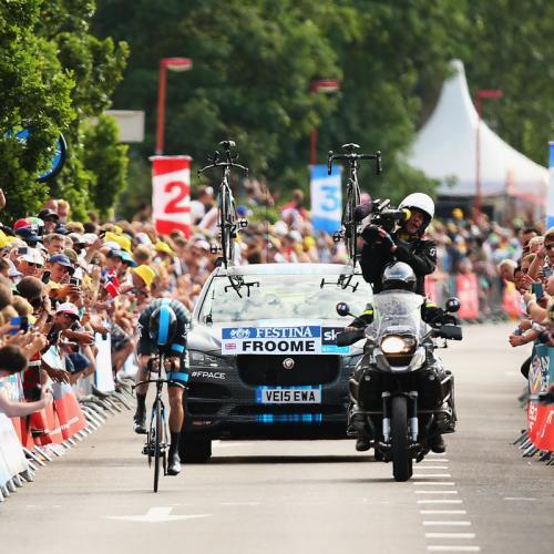 Le Jaguar F-Pace au Tour de France